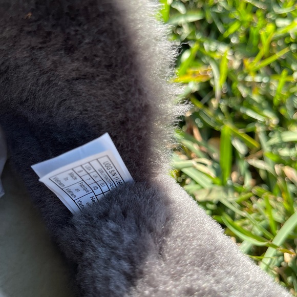 Ug Aubrielle Grey winter Boots size 9 brand New - Picture 8 of 9